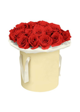 25 роз Ред Наоми в коробке